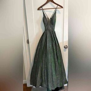 Elegant Green Evening Gown